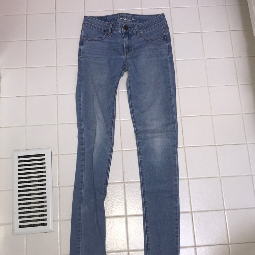 AMERICAN EAGLE SKINNY JEANS